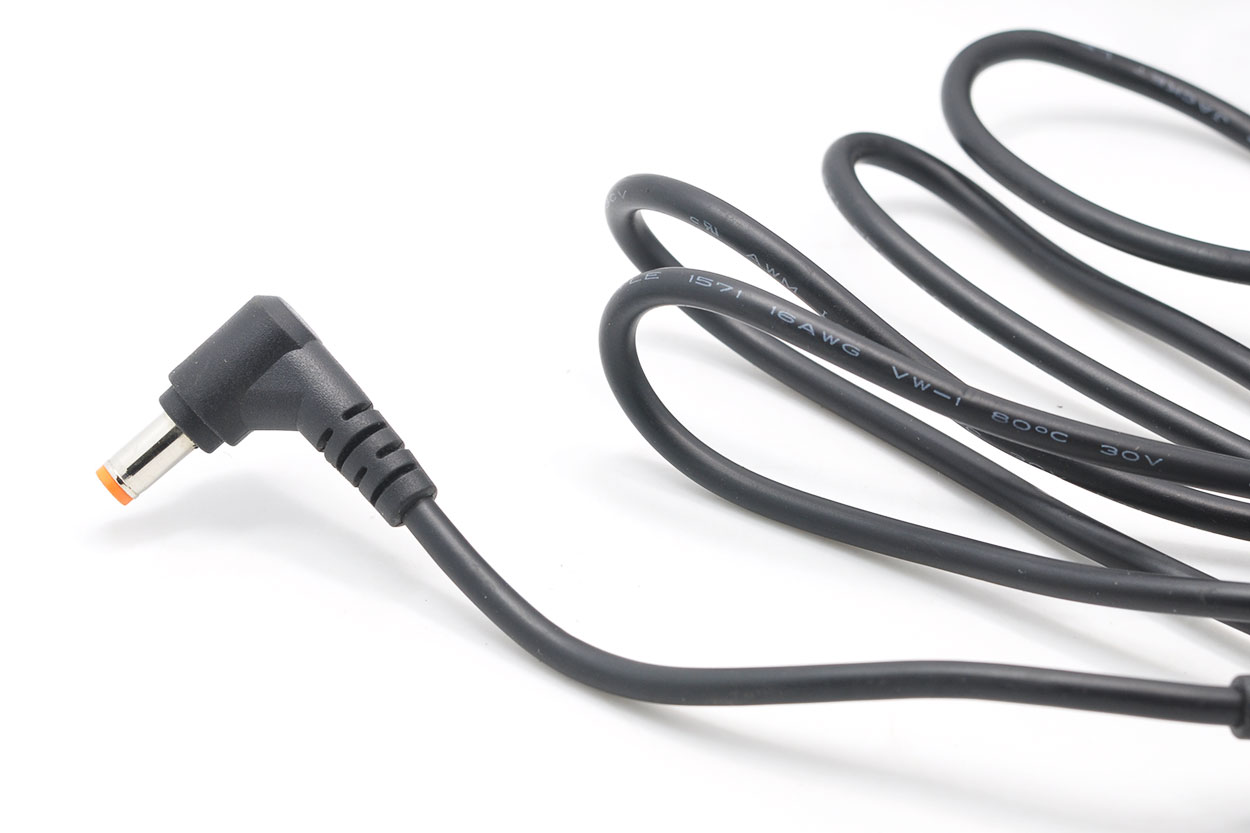 新到货几十个原装正品nec 笔记本电源适配器19v4 74a Adp 90yb E Adp87充电器pc Vp Wp102 Op 5 764 通用5 5mm X 2 5mm接口 青州小熊