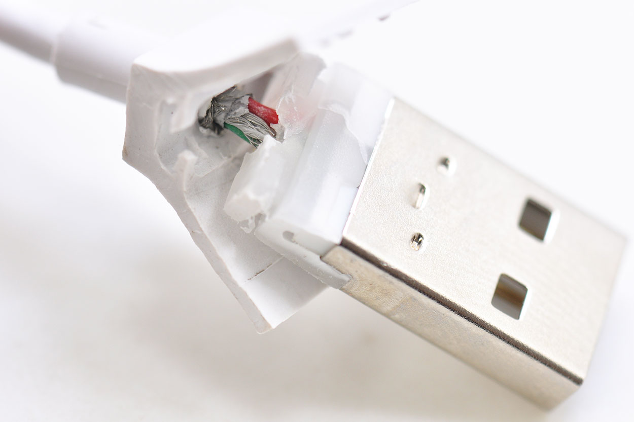 白色24厘米TYPE-C充电宝短线USB-C线 Type-C接口USB-A TO USB-C安卓手机通用快充数据线充电线A914-青州小熊