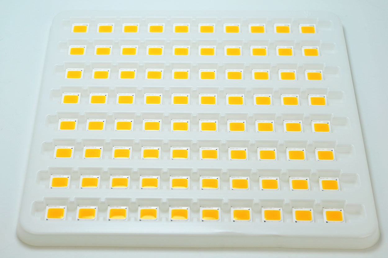 新到货方形灯珠SHARP夏普COB LED灯珠光源 Mini-Zenigata 灯珠 陶瓷基板GW0DA00559 GW6BPR2YH0DM ...